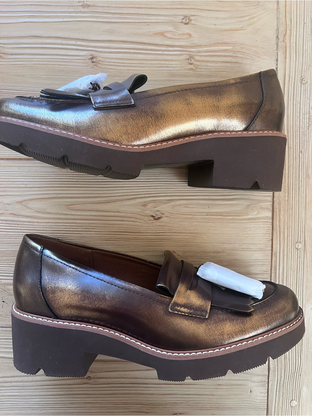 Naturalizer Metallic Bronze Lug Sole Loafers Size 9.5W – Tassel Platform Shoes - Picture 3 of 7